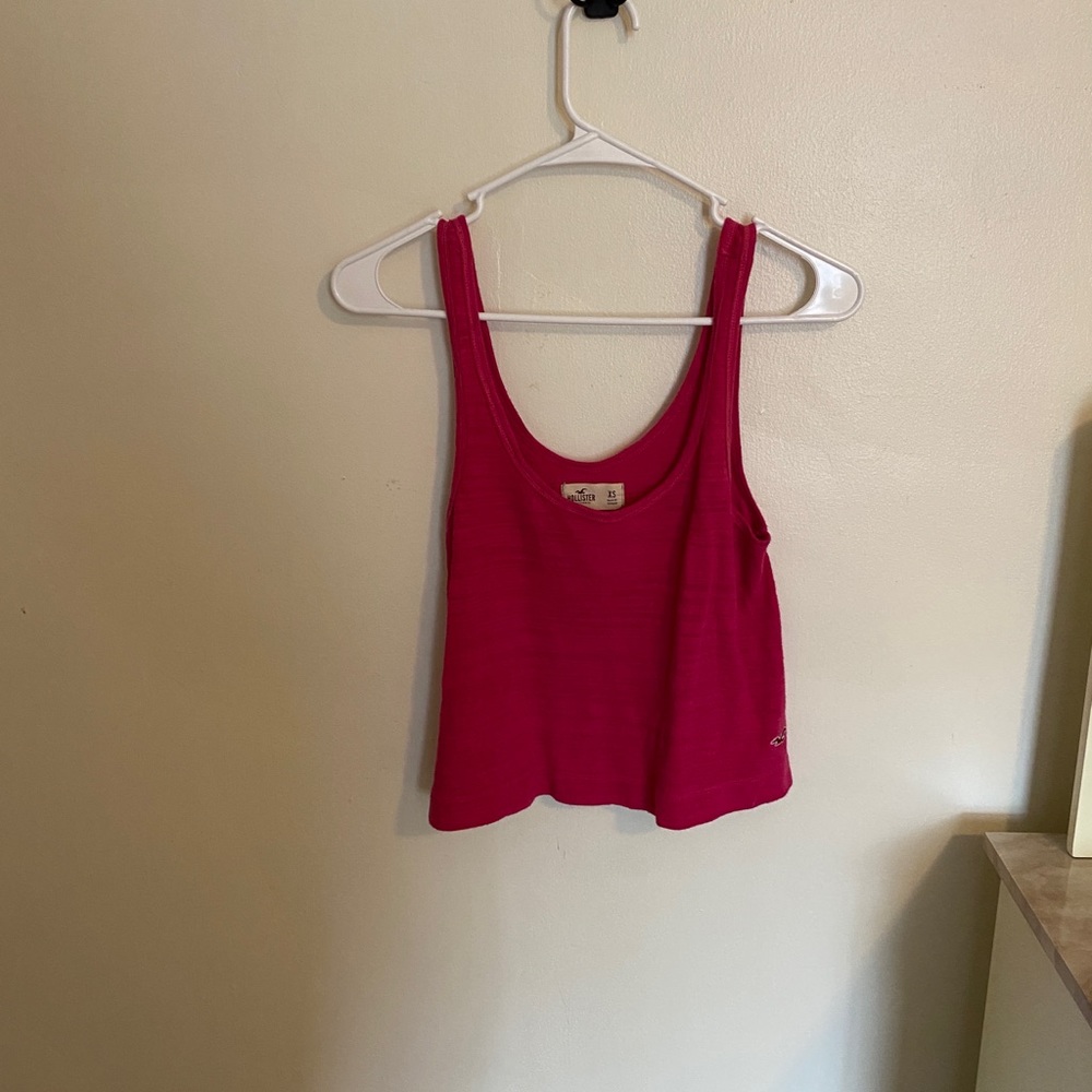 cropped tank top